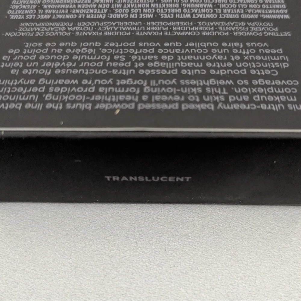 Laura Mercier Real Flawless Luminous Perfecting Pressed Powder, Translucent
